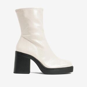 NWT Kenneth Cole Women's Amber Patent Slip On Block Heel Ankle Boots Size 5.5